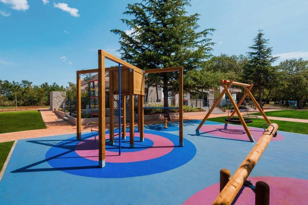 Easyatent Safari Tent Park Умаг Екстериор снимка