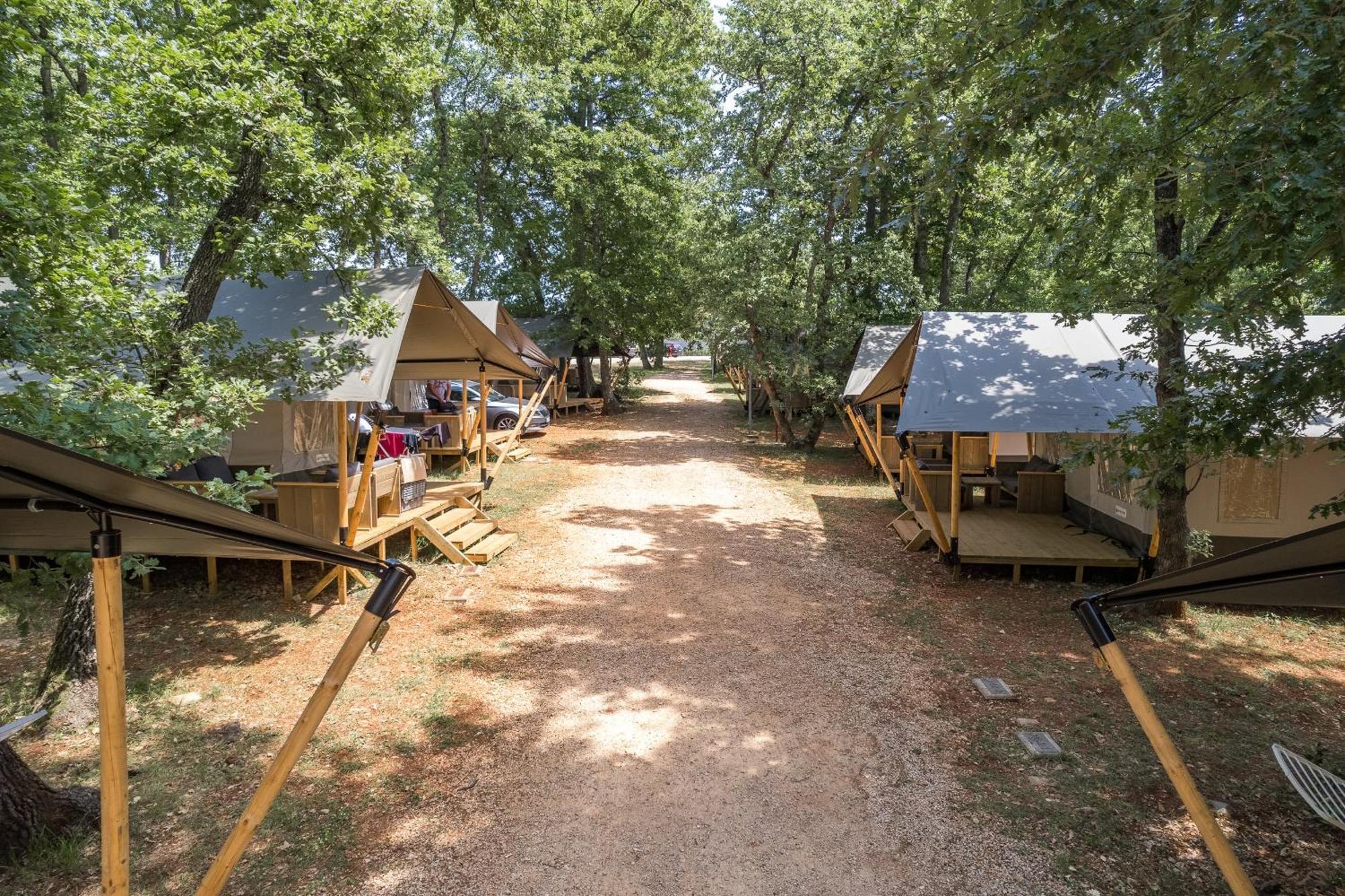 Easyatent Safari Tent Park Умаг Стая снимка