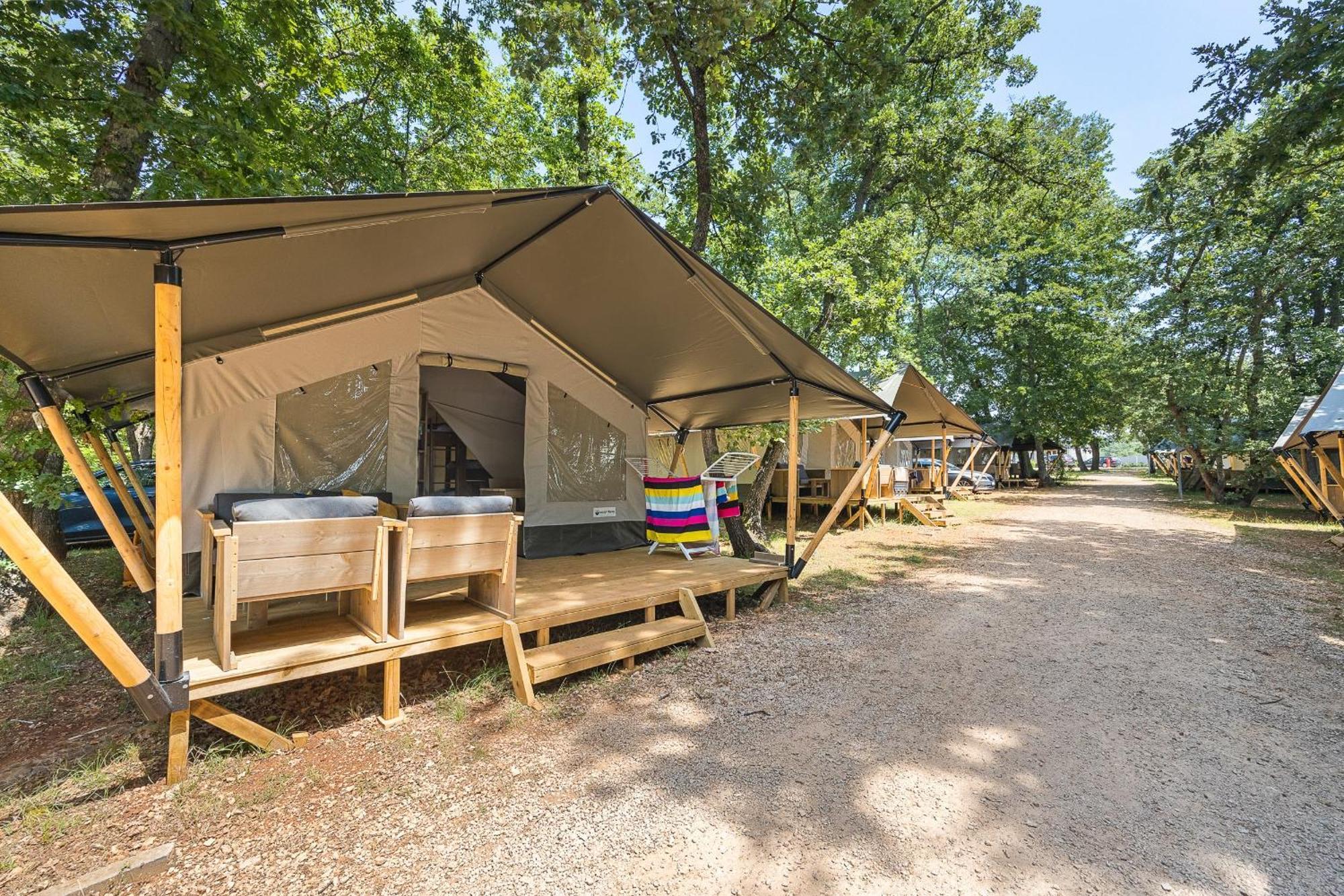Easyatent Safari Tent Park Умаг Стая снимка
